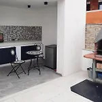 Awesome In Nyaraló Peroj