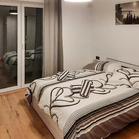 Stunning In With Kitchen * Peroj