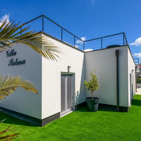 Stunning In With Kitchen Holiday home Peroj