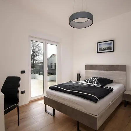Stunning In With Kitchen * Peroj